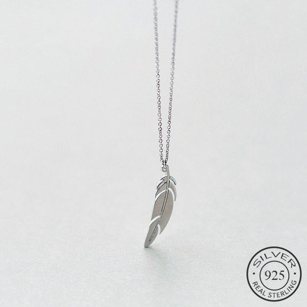 Bohemia Elegant Feather Pendant Necklace