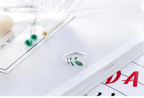 Sterling Silver Green 3 Leaf Cuff