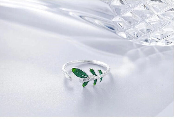 Sterling Silver Green 3 Leaf Cuff