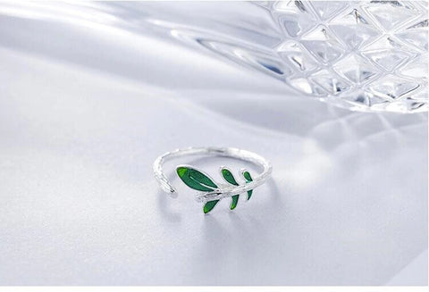 Sterling Silver Green 3 Leaf Cuff