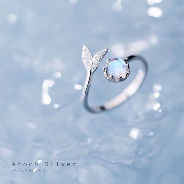 Sterling Silver Moonstone Tail Ring